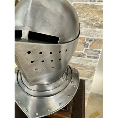 Armet français, Casque XVIe siècle