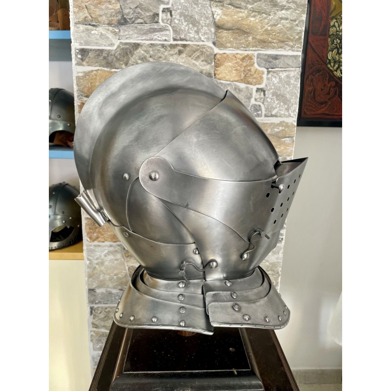 Armet français, Casque XVIe siècle