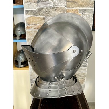 Armet français, Casque XVIe siècle