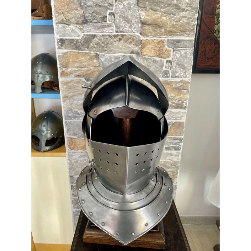 Armet français, Casque XVIe siècle