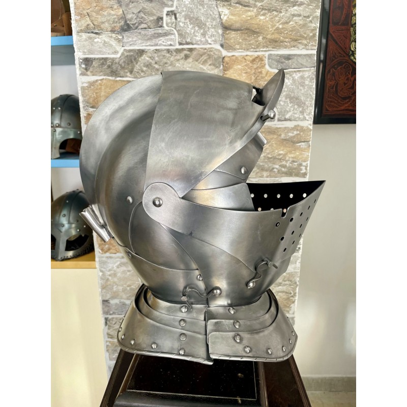 Armet français, Casque XVIe siècle