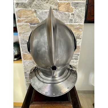 Armet français, Casque XVIe siècle