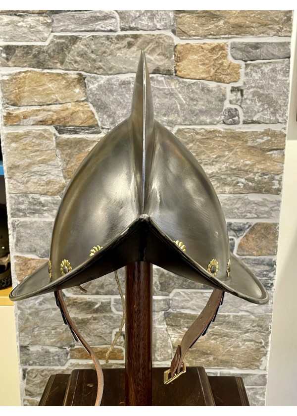 Casque Morion avec rosettes