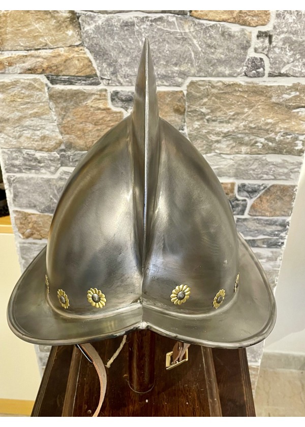 Casque Morion avec rosettes