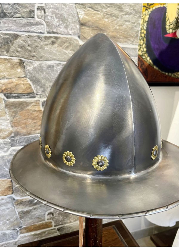 Cabasset Casque avec rosettes