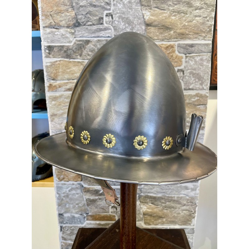 Cabasset Casque avec rosettes