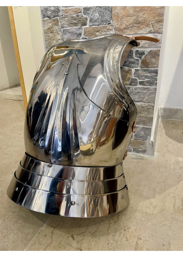 Cuirasse gothique artisanale