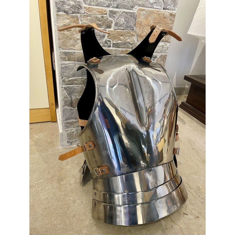 Cuirasse gothique artisanale