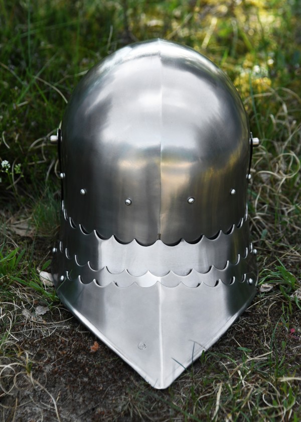 Salade gothique, vers 1480, acier de 2 mm