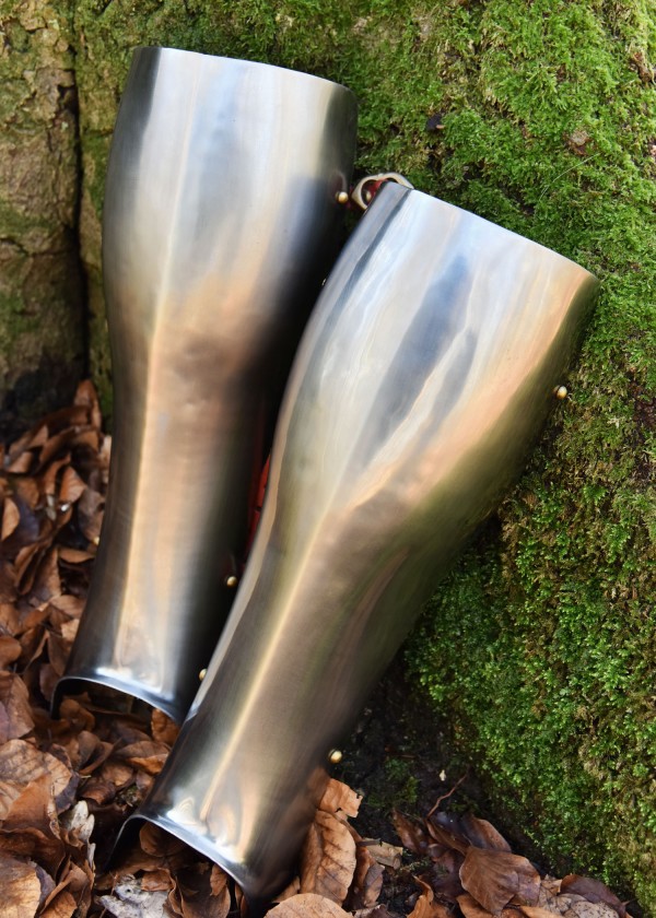 Grèves de chevalier (paire), acier