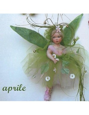 Fée Avril, Poupée fée en porcelaine de 28 cm