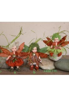 Fée Herbe, Poupée fée en porcelaine de 12 cm