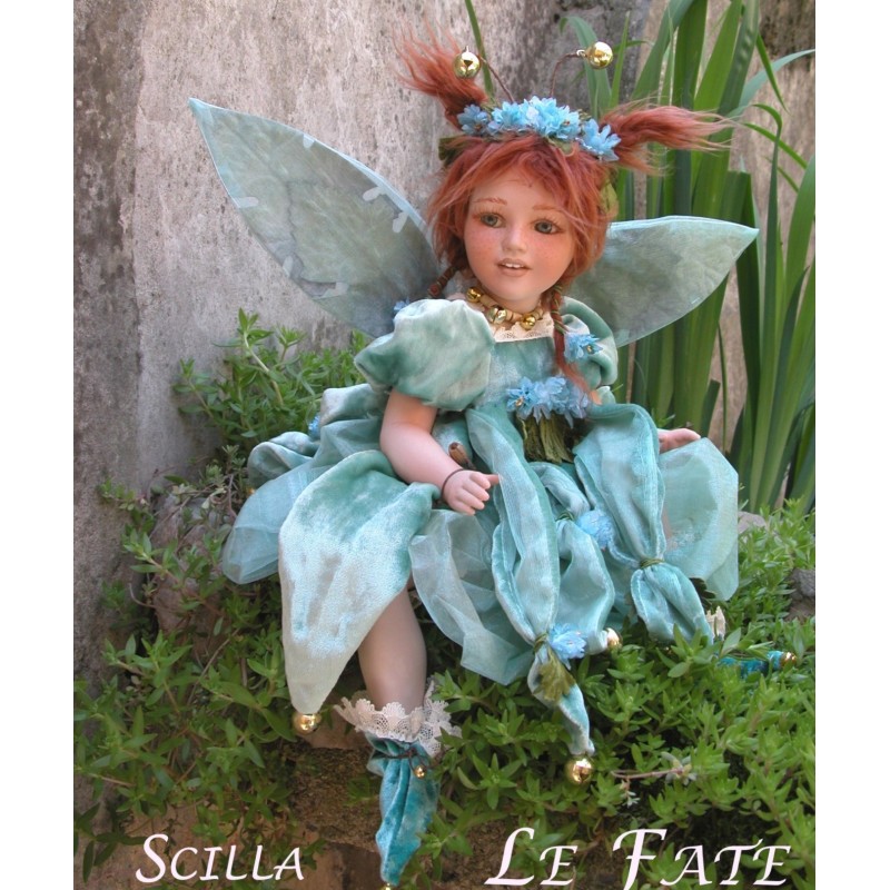 Fée Scilla, Poupée fée en porcelaine de 36 cm