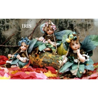 Fée iris, Poupée fée en porcelaine de 22 cm