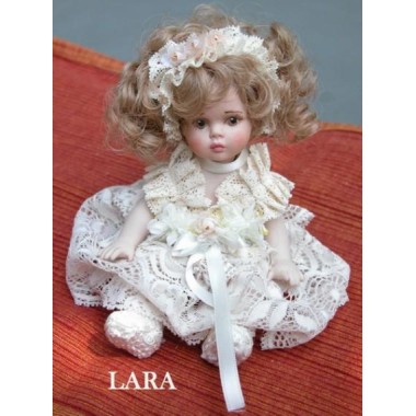 Poupée Porcelaine, Lara
