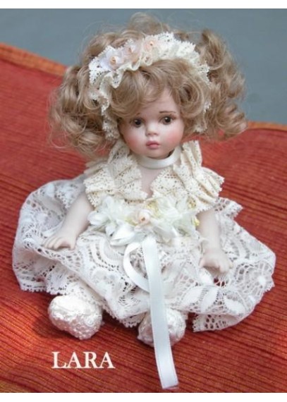 Poupée Porcelaine, Lara