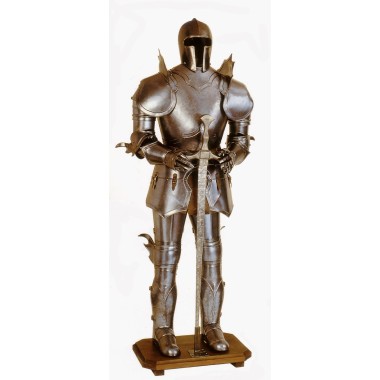 Armure Médiévale Teutonique ornementale