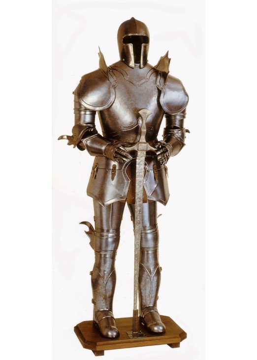 Armure Médiévale Teutonique ornementale