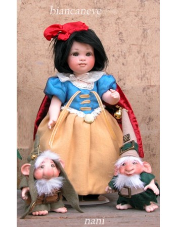 Poupée Porcelaine Blanche-Neige Conte des Fée