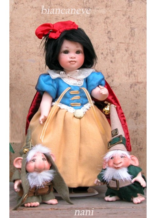 Poupée Porcelaine Blanche-Neige Conte des Fée