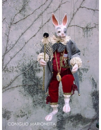 Poupée Lapin, Marionnette