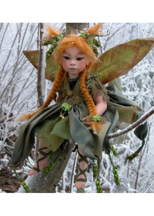 Fée Demetra, Poupée fée en porcelaine de 36 cm