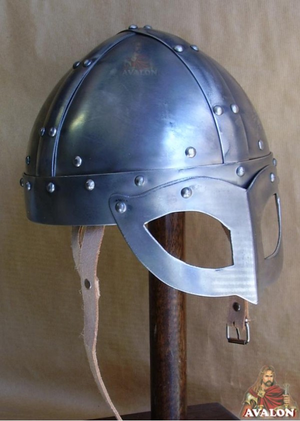 Casque Viking de combat à lunettes