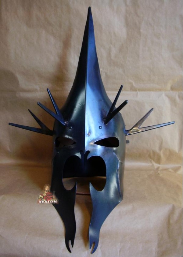 Casque Roi-Sorcier d'Angmar