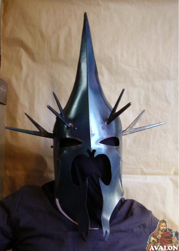 Casque Roi-Sorcier d'Angmar