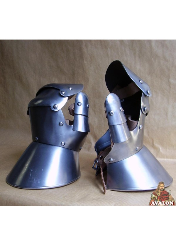 Mitons d'armure médiévaux