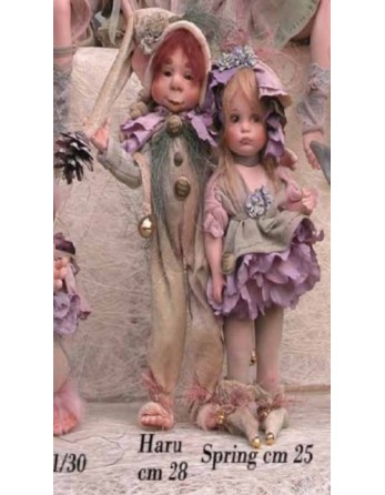 Haru, poupée de porcelaine