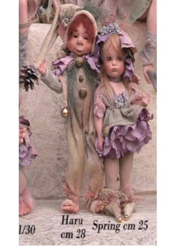 Haru, poupée de porcelaine