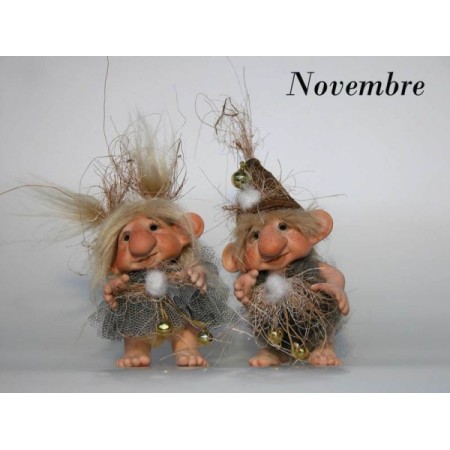 Poupée Porcelaine Elfe, Trugg des mois