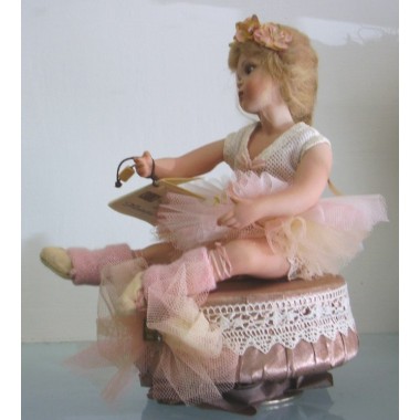 Poupée Porcelaine, Luisa ballerine avec Carillon