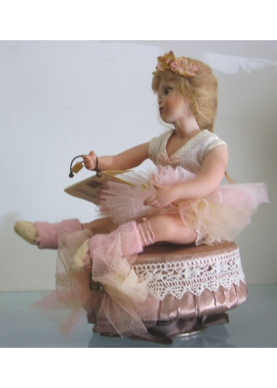 Poupée Porcelaine, Luisa ballerine avec Carillon