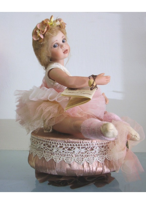 Poupée Porcelaine, Luisa ballerine avec Carillon