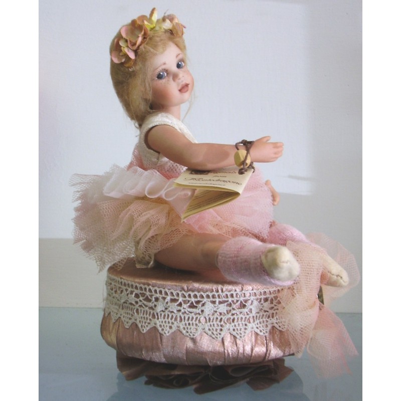 Poupée Porcelaine, Luisa ballerine avec Carillon
