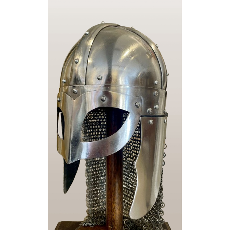 Casque viking à cotte de mailles rivetée