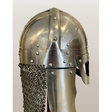 Casque viking à cotte de mailles rivetée