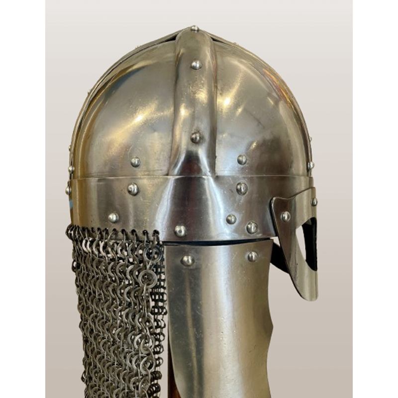 Casque viking à cotte de mailles rivetée